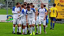 Die Radolfzeller Spieler bejubeln das Siegtor bei der SpVgg F.A.L.