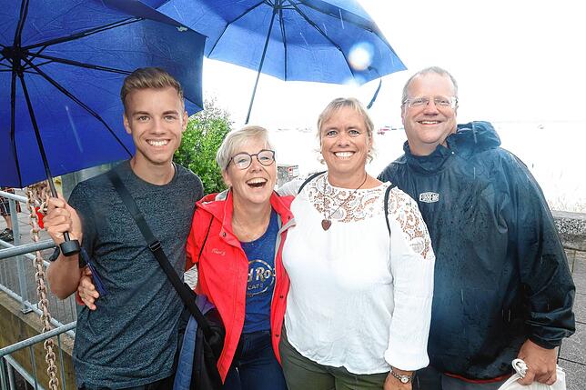 Bild 11: Jazzfest verbreitet trotz Regen gute Laune