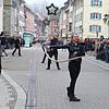 Ein großer Fan des Einschnellens: Katharina Itta-Tittel zeigt, dass sie die Kunst des Schnellens bestens versteht. Dahinter Riccardo Itta.