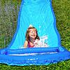Annasophia Groß wie sie Spaß beim Wasserrutschen hat