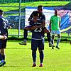 Jubel nach dem 2:2: Erdal Kizilay (Mitte) hatte das 1:2 für den VfB Waldshut erzielt, zwei Minuten später traf Marjan Jelec (Nr. 23) zum ...
