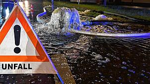 Wasser im Überfluss: Die Feuerwehren waren gefordert.