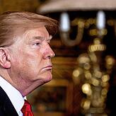 Bekannt auch für seine Frisur: Der frühere US-Präsident Donald Trump.