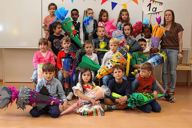 Diese Jungen und Mädchen starten mit Klassenlehrerin Jessica Scheider in einen neuen Lebensabschnitt.
