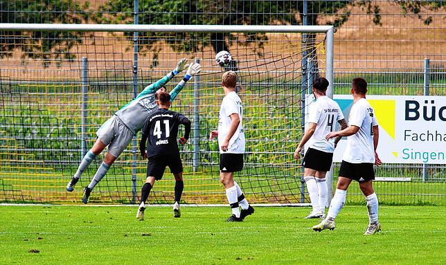 Bild 11: Die besten Bilder der Bezirksliga-Partie zwischen Mühlhausen und Anadolu