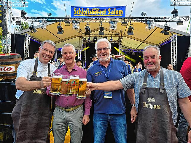 Bild 24: Die schönsten Bilder von der Eröffnung des 45. Salemer Schlossseefest
