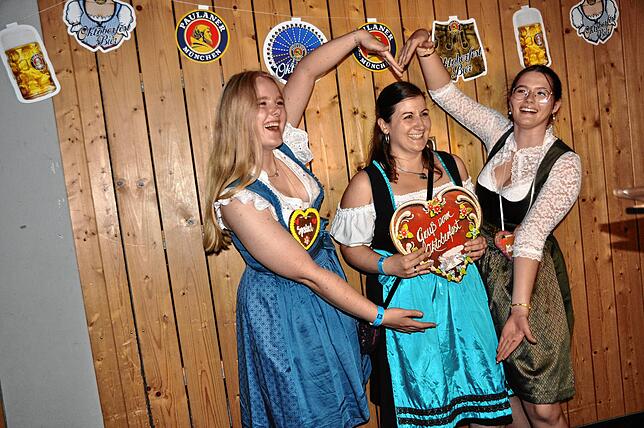 Bild 18: Oktoberfest der Narrenzunft Hugeloh in Leimbach - die tollsten Bilder