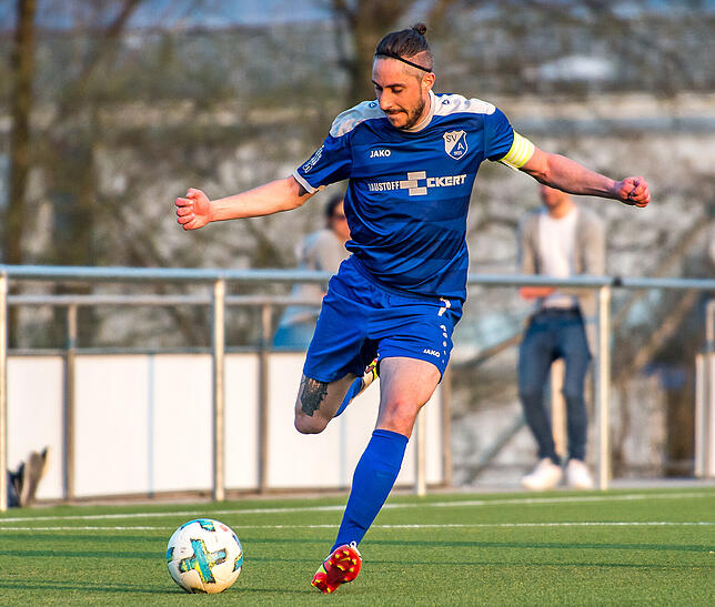 Zwei Treffer: Obwohl Lucas Jehle doppelt für den SV Albbruck beim FC Grießen traf, ging das wichtige Kellerduell mit 2:5 verloren.
