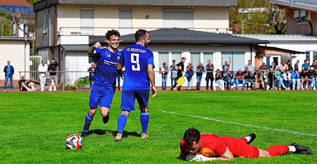 Bild 17: Unsere große Bildergalerie vom 3:0-Sieg des FC Neustadt gegen den FC Gutmadingen