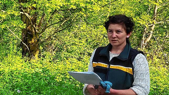 Die bisherige Forstrevierleiterin Swantje Schaubhut geht neue Wege: In Wehr ist die Stelle ausgeschrieben. Hier bei der Waldbegehnung im ...