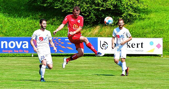 Bild 27: FC Erzingen bezwingt den FC Wallbach deutlich &ndash; und wir haben die Bilder!