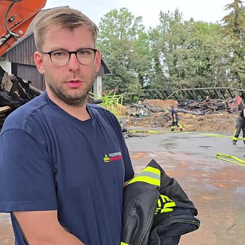 Feuerwehrkommandant Florian Saier berichtet