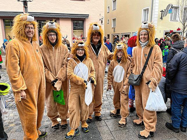 Bild 5: Fasnetsmentig Villingen: So originell sind die Kostüme