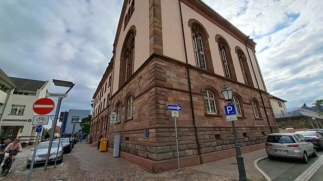 Im Amtsgerichtgebäude in Villingen-Schwenningen fällt das Urteil gegen den Feuerwehrmann. Fotografiert im September 2023.