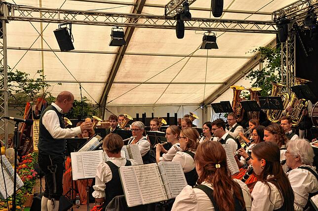 Bild 7: Die schönsten Bilder vom Pfingstmusikfest Jubiläumszug in Leimbach
