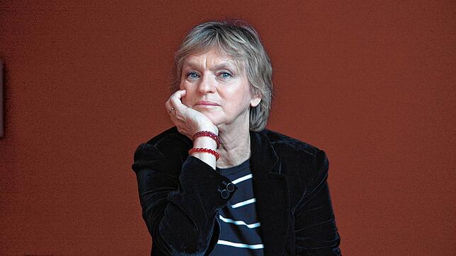 Elke Heidenreich, 78, Journalistin, Moderatorin, Schriftstellerin, Rezensentin, Kabarettistin und Opern-Librettistin. In ihrem aktuellen ...