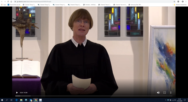 Dekanin Regine Klusmann in einem von Heiko Grebing aufgezeichneten und im Internet übertragenen Gottesdienst.