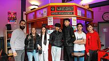 Im Jugend Café Waldshut können sich Jugendlich ganz unverbindlich treffen und ihre Freizeit verbringen. Von links: Onur Harbelioglu ...
