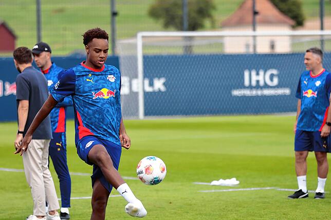Bild 14: Erstes Training von RB Leipzig beim SV Aasen – wir haben Fotos!