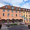 Das ehemalige Hotel Schiff am Bahnhofsplatz 1 war einst die erste Adresse in Radolfzell. Nun ringen Investor und Gestaltungsbeirat um ...