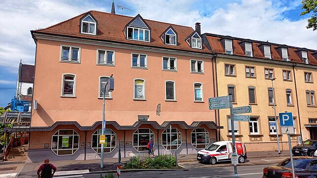 Das ehemalige Hotel Schiff am Bahnhofsplatz 1 war einst die erste Adresse in Radolfzell. Nun ringen Investor und Gestaltungsbeirat um ...