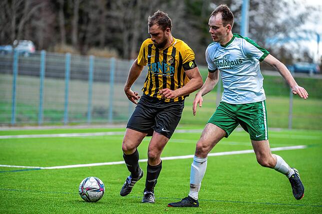Bild 2: SV Nöggenschwiel gewinnt Derby beim SV Waldhaus mit 2:1 &ndash; und wir haben Bilder!