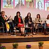 Sie sprechen bei dem Aktionstag im Konzil über Wege zum Beruf: Auf dem Podium sitzen (von links) Sabine Meister, Sabine Rein, Tamara ...