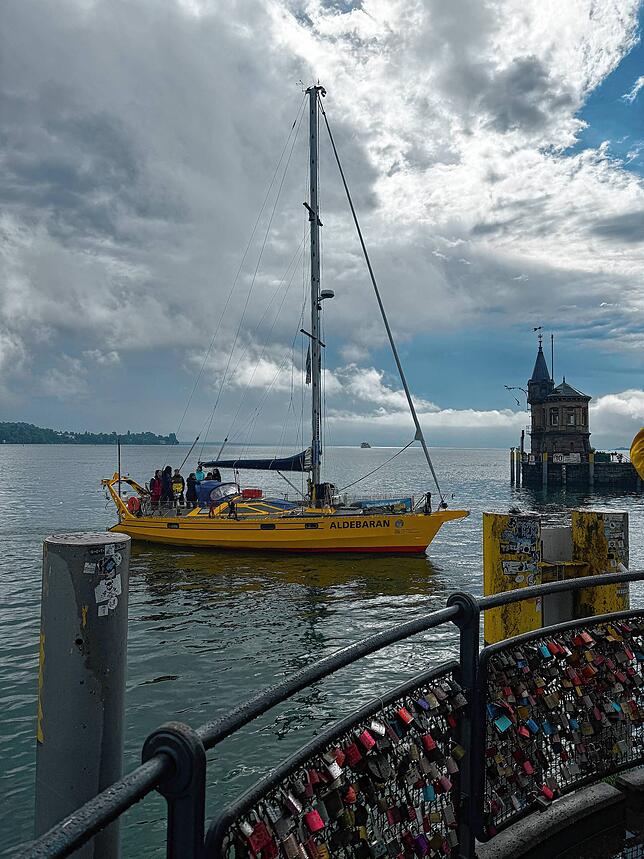 Die Aldebaran auf dem Weg in den Konstanzer Hafen.