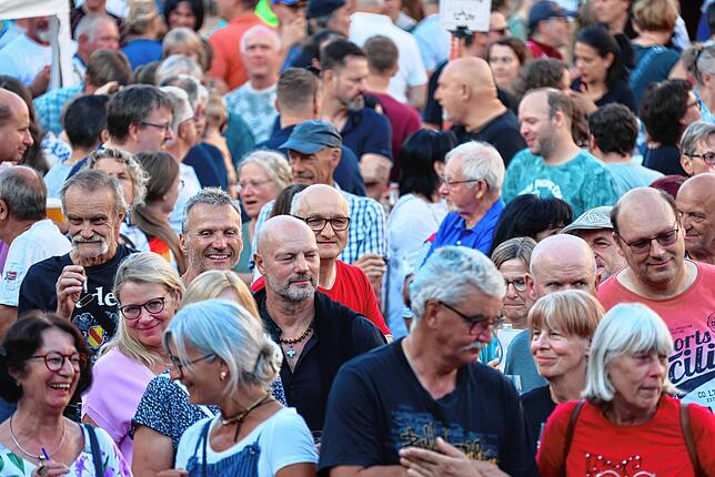 Bild 16: Bilder von der Festeröffnung des Schweizer Feiertags in Stockach