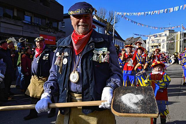 Bild 8: Narrenzunft Bad Dürrheim lässt sich zum 100-jährigen Bestehen kräftig feiern