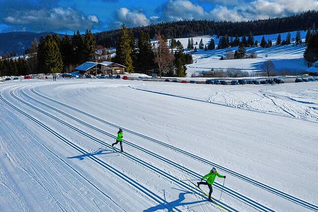 Das Loipenzentrum Bernau ist laut Gemeinde eines der größten Nordic Aktiv-Zentren für Langlauf und Winterwandern im Schwarzwald.