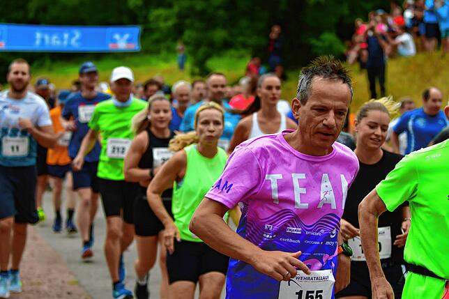 Bild 11: Emmely Kaiser und Omar Tareq gewinnen den 33. Wehratallauf – und wir haben Bilder!