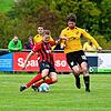 Zweikampf von zwei Spielführern, die mit der ersten Landesliga-Saisonhälfte ihrer Mannschaft mehr als zufrieden sein können. Der ...