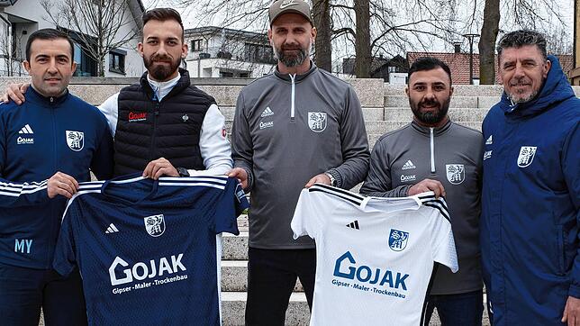 Zukunft im Griff: Sportchef Mehmet Yilmaz (links) mit dem Trainerteam, das ab Juli 2024 beim SV Blau-Weiß Murg das Sagen hat: (weiter ...