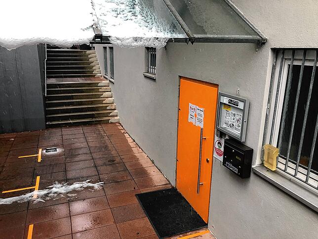 Die Hinweise zur Einhaltung der Abstands- und Hygienerichtlinien haben der Tanzfabrik Bodensee nichts genutzt. Der Betrieb wurde vorerst ...