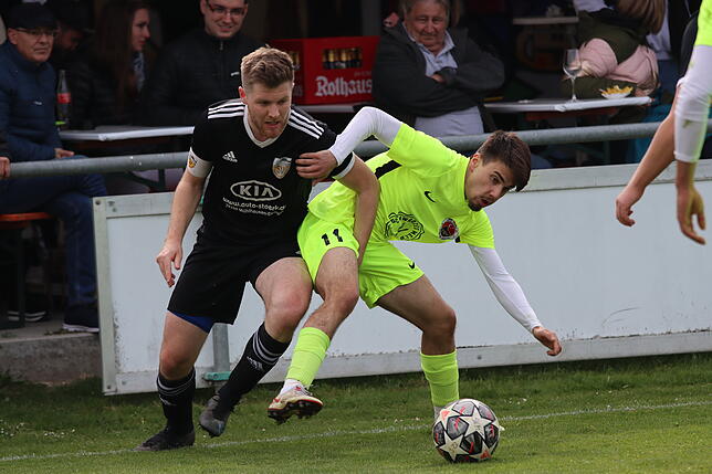 Bild 11: Die besten Bilder vom Spitzenspiel der Bezirksliga Bodensee zwischen Mühlhausen und dem TSV Singen