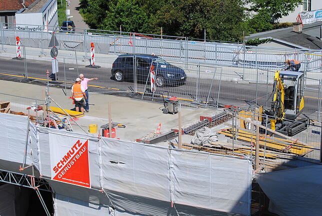 Bislang ist nur eine Fahrspur, von der südlichen in die nördliche Richtung, auf der Kolpingbrücke geöffnet.