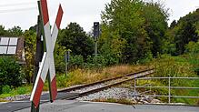 Der Bahnübergang an der Berlinger Straße im Stockacher Ortsteil Hindelwangen über die Gleise der Ablachtalbahn. Bereits seit Langem ...