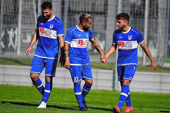 Bild 6: FC Erzingen schenkt Bosporus FC Friedlingen ein halbes Dutzend Tore ein &ndash; und wir haben die Bilder!