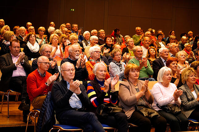 Applaus von den Besuchern für die Thesen von Andrea Römmele beim VS-Forum.