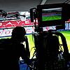 Eine TV-Kamera und ein Fotograf in der München Fußball-Arena: Am Freitag findet hier das Eröffnungsspiel der Fußball-Europameisterschaft ...