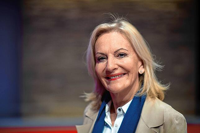 Bestsellerautorin Gaby Hauptmann war Anfang des Jahres genervt von Baggerarbeiten in ihrer Nachbarschaft.