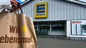 Wie in anderen Supermärkten nahe der Grenze kaufen auch im Edeka Baur in Gottmadingen regelmäßig Kunden aus der Schweiz ein. Durch die ...