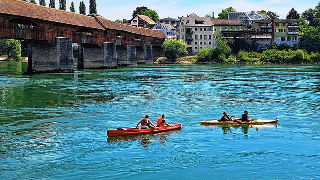 Sonnenwetter muss ausgenutzt werden: Zum Beispiel für eine Kanutour auf dem Rhein am 19. Juli.