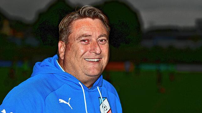 Wechsel ist nicht sicher: Klaus Fricker, Vorsitzender des VfB Waldshut, betont, dass Marko Bicvic frühestens ab 1. Juli für den ...