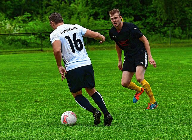 Bild 2: Reserve des FC Schlüchttal siegt im Rothaus-Bezirkspokal mit 3:2 beim SV Luttingen &ndash; und wir haben Bilder!
