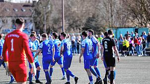 Fünfmal jubelten die Radolfzeller Landesligafußballer, auf dieser Szene nach dem 1:0 über den FC Gutmadingen.