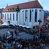 Mit einem ersten Umzug sowie dem Narrenbaumstellen auf dem Adenauerplatz begann am Freitagabend das ANR-Ringtreffen in Friedrichshafen.