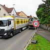 Die Ortsdurchfahrt von Aulfingen ist nun für eine befristete Zeit Tempo-30-Zone. Grund ist das starke Verkehrsaufkommen durch die ...