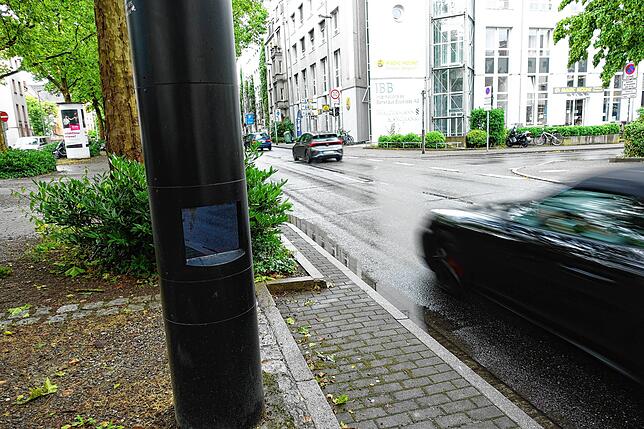 Hier blitzt es besonders häufig: Der Anteil der Autofahrer, die zu schnell unterwegs sind, ist nirgends so hoch wie hier an der Laube.